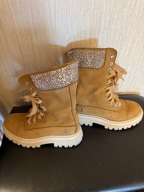 Girls philipp plein  Tan Lace-Up Rhinestone Collar Combat Boots size 34